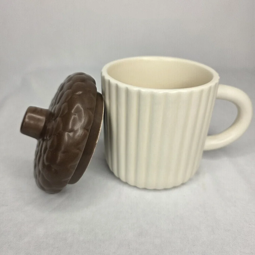 Target Bullseye's Playground Ceramic Acorn Mug with Lid Brown Cream. Used Once